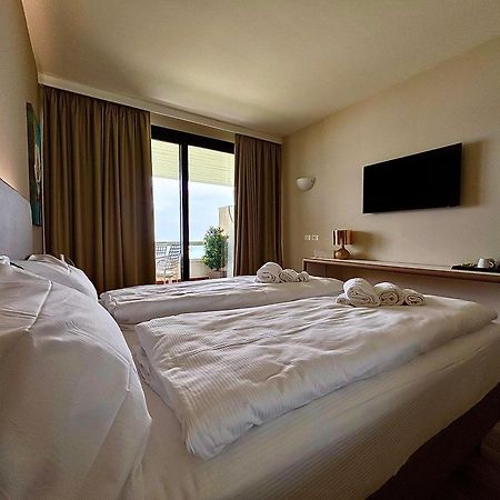 Hotel Aquila D'Oro Desenzano Desenzano del Garda Extérieur photo