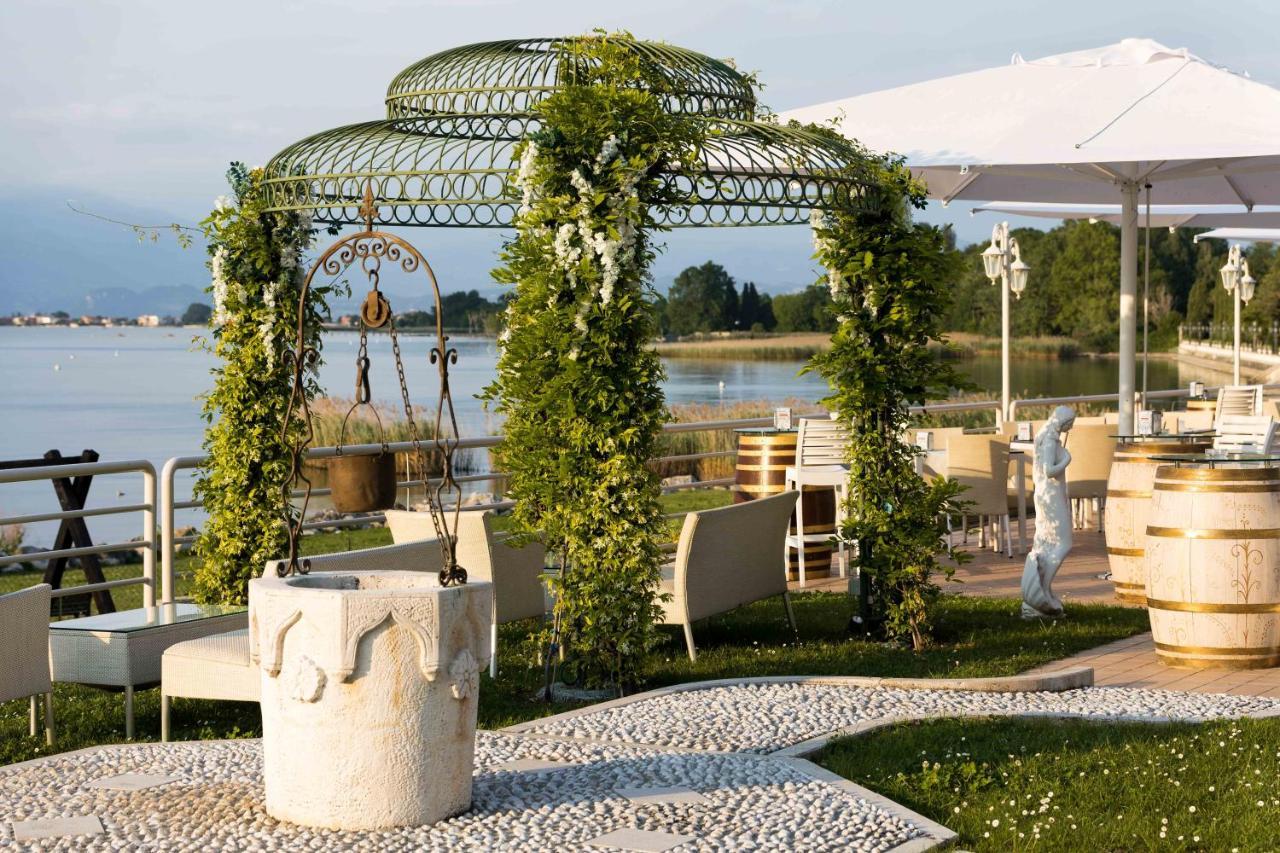 Hotel Aquila D'Oro Desenzano Desenzano del Garda Extérieur photo