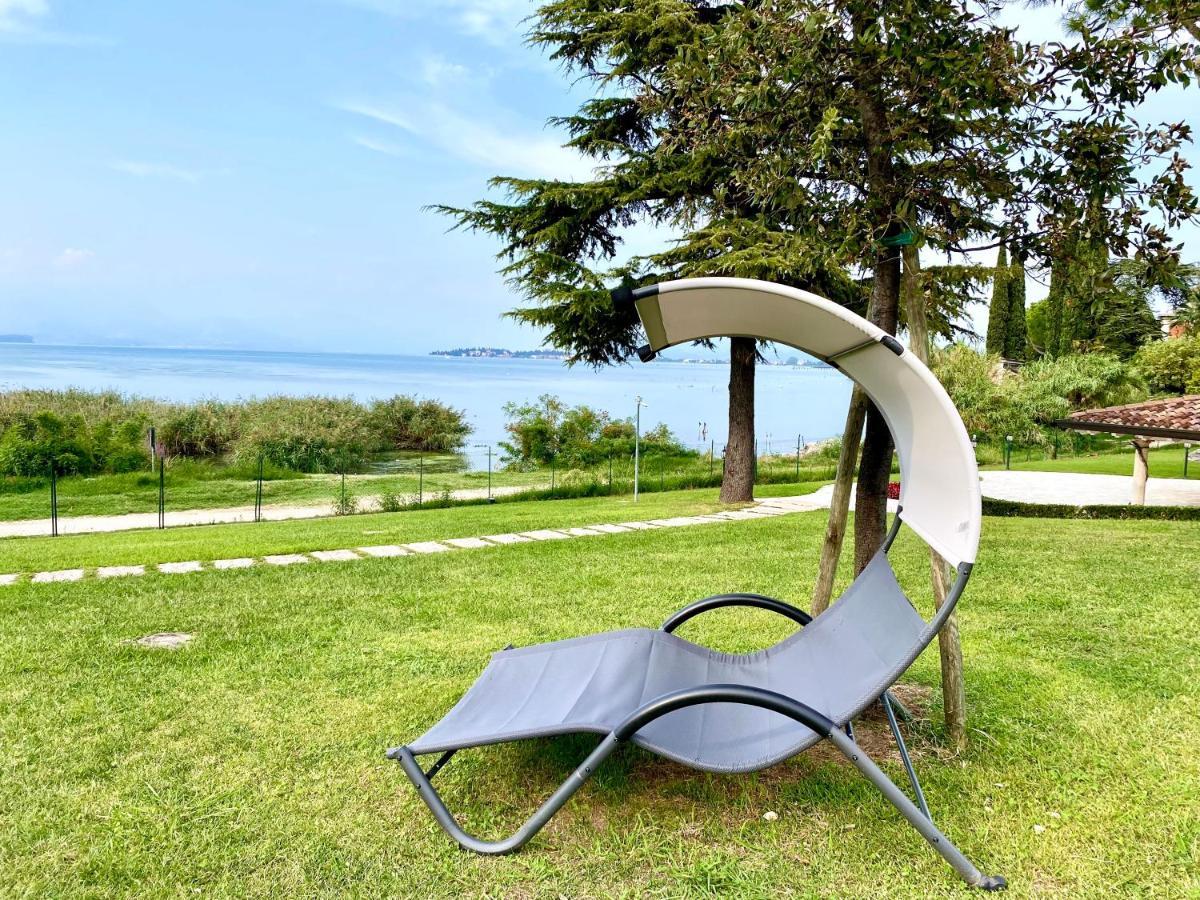 Hotel Aquila D'Oro Desenzano Desenzano del Garda Extérieur photo