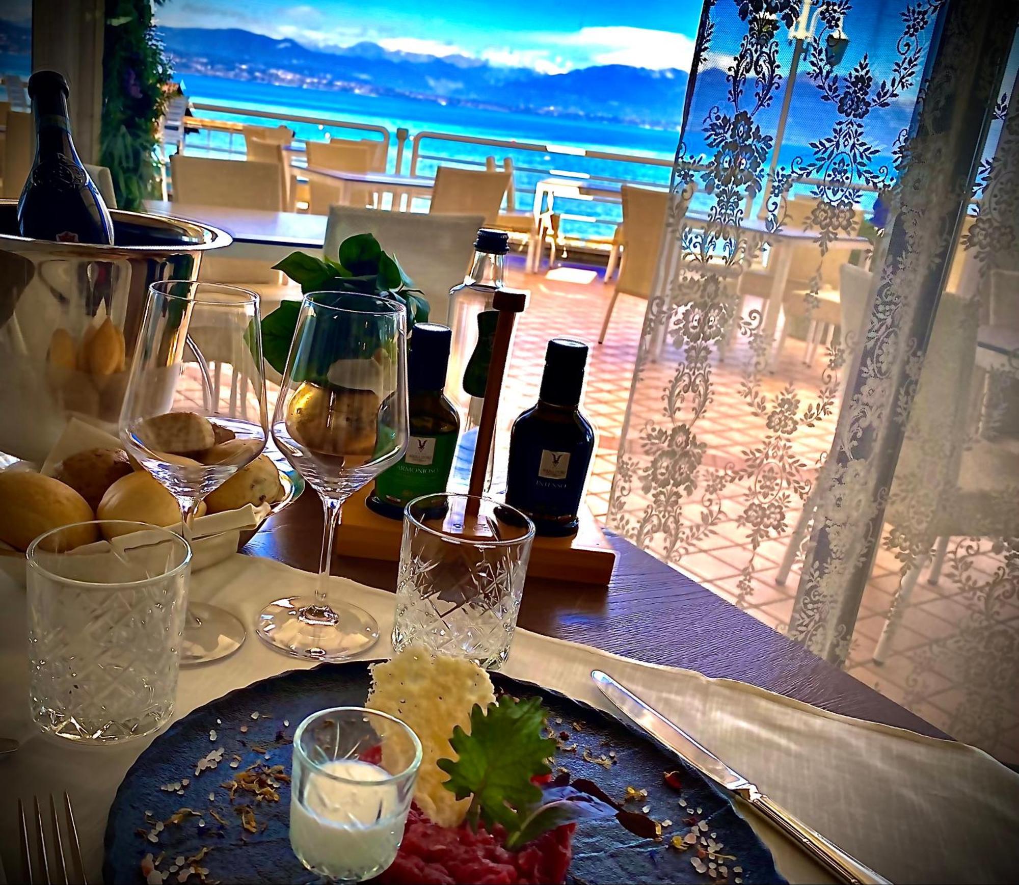 Hotel Aquila D'Oro Desenzano Desenzano del Garda Extérieur photo