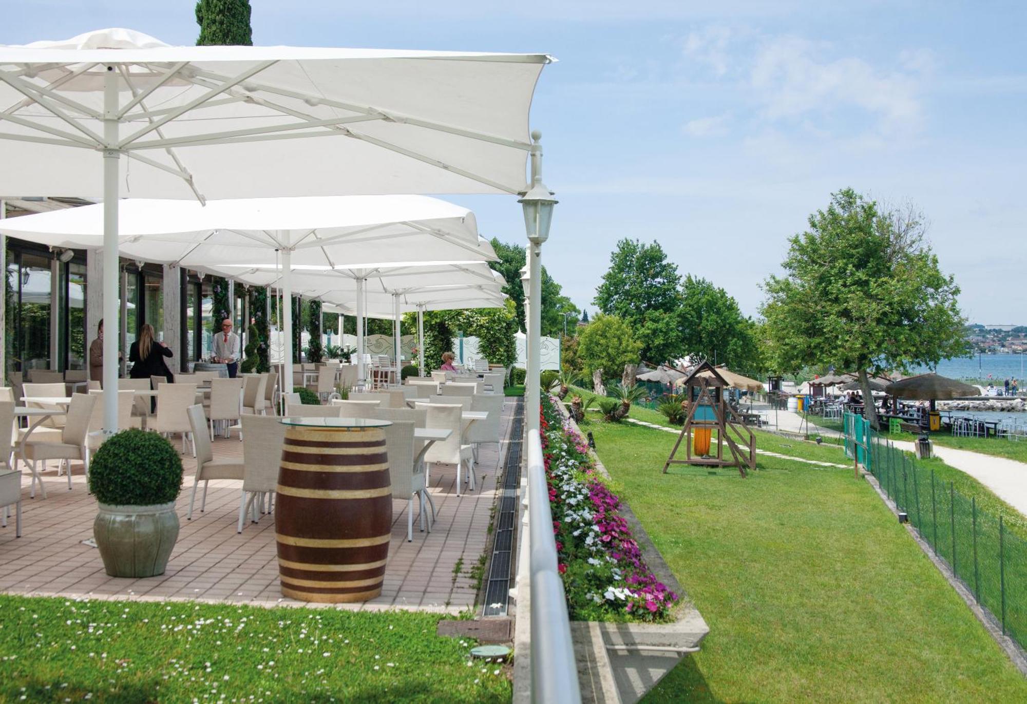 Hotel Aquila D'Oro Desenzano Desenzano del Garda Extérieur photo